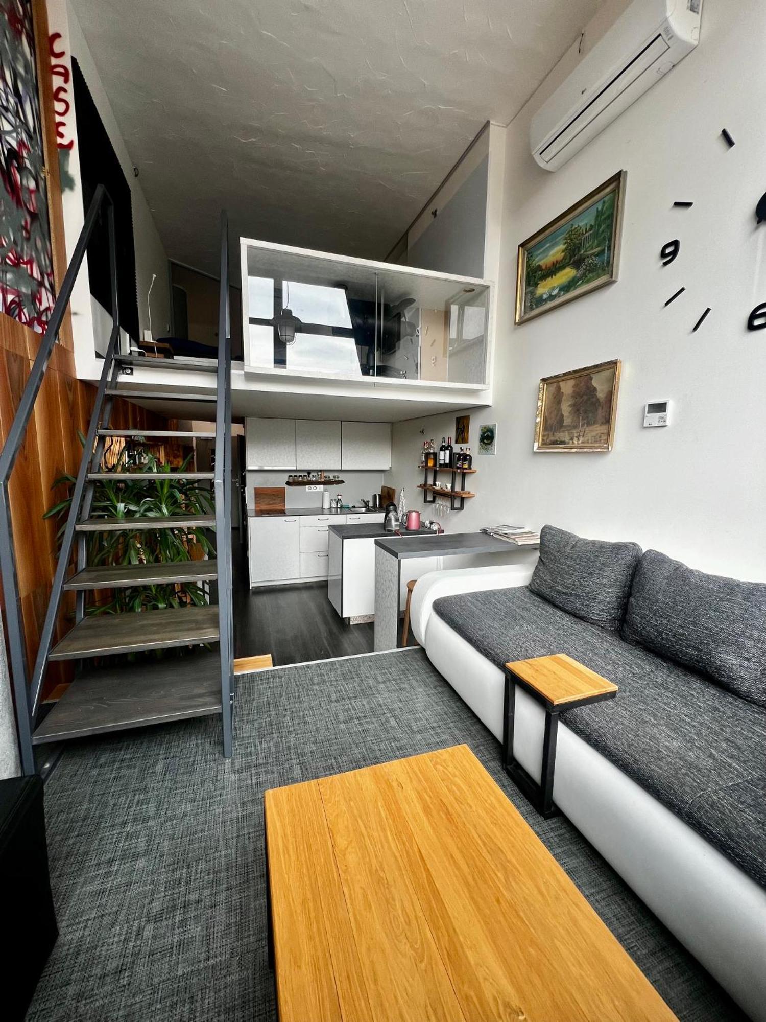 1 Bedroom Loft Apartment Zlín Εξωτερικό φωτογραφία